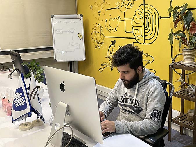 اپراتور تماس دکیو