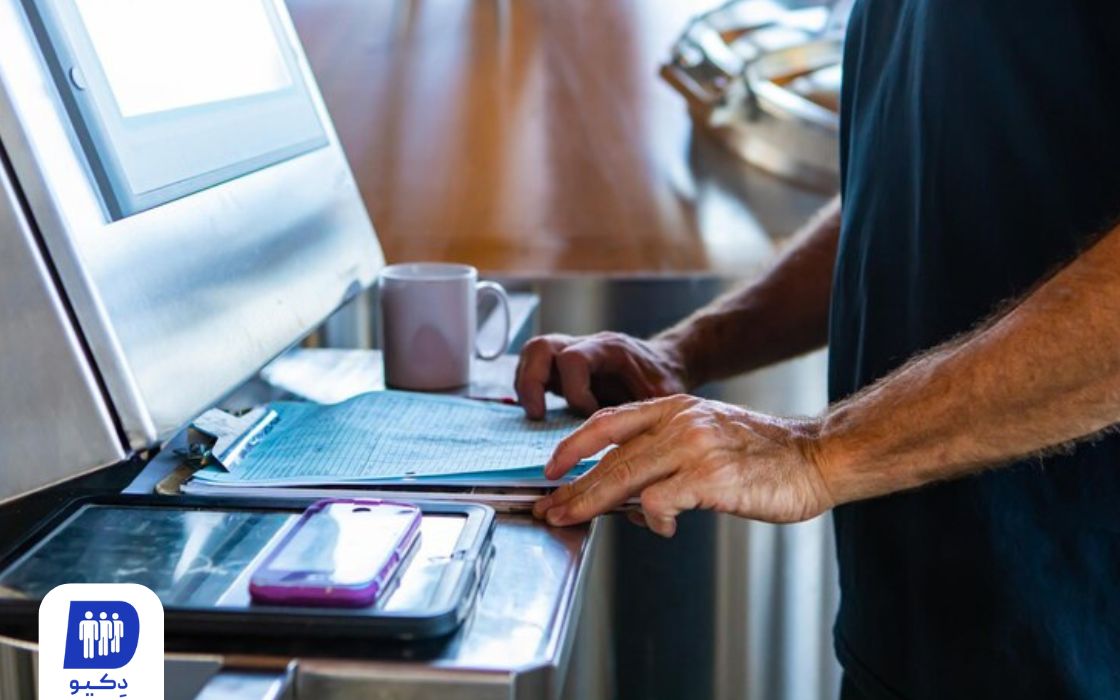 دستگاه نوبت دهی رومیزی یا ایستاده