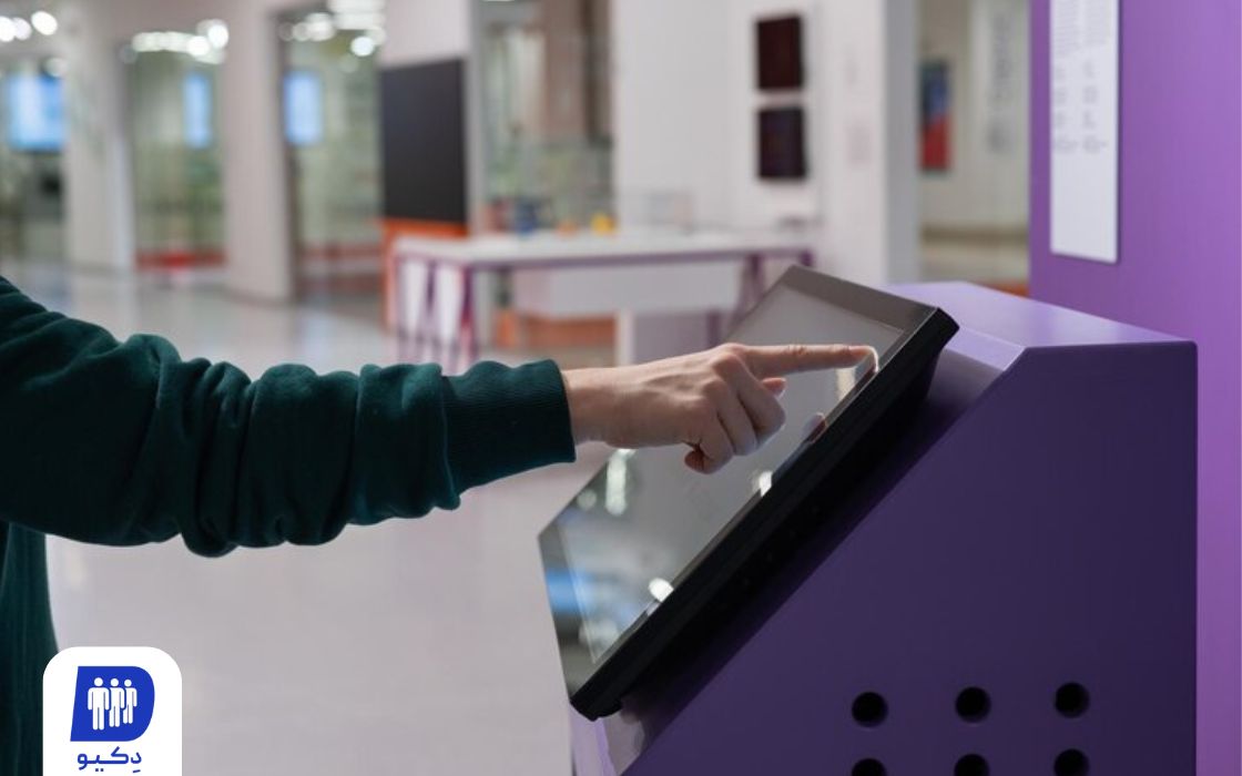 دستگاه نوبت دهی ایستاده یا رومیزی